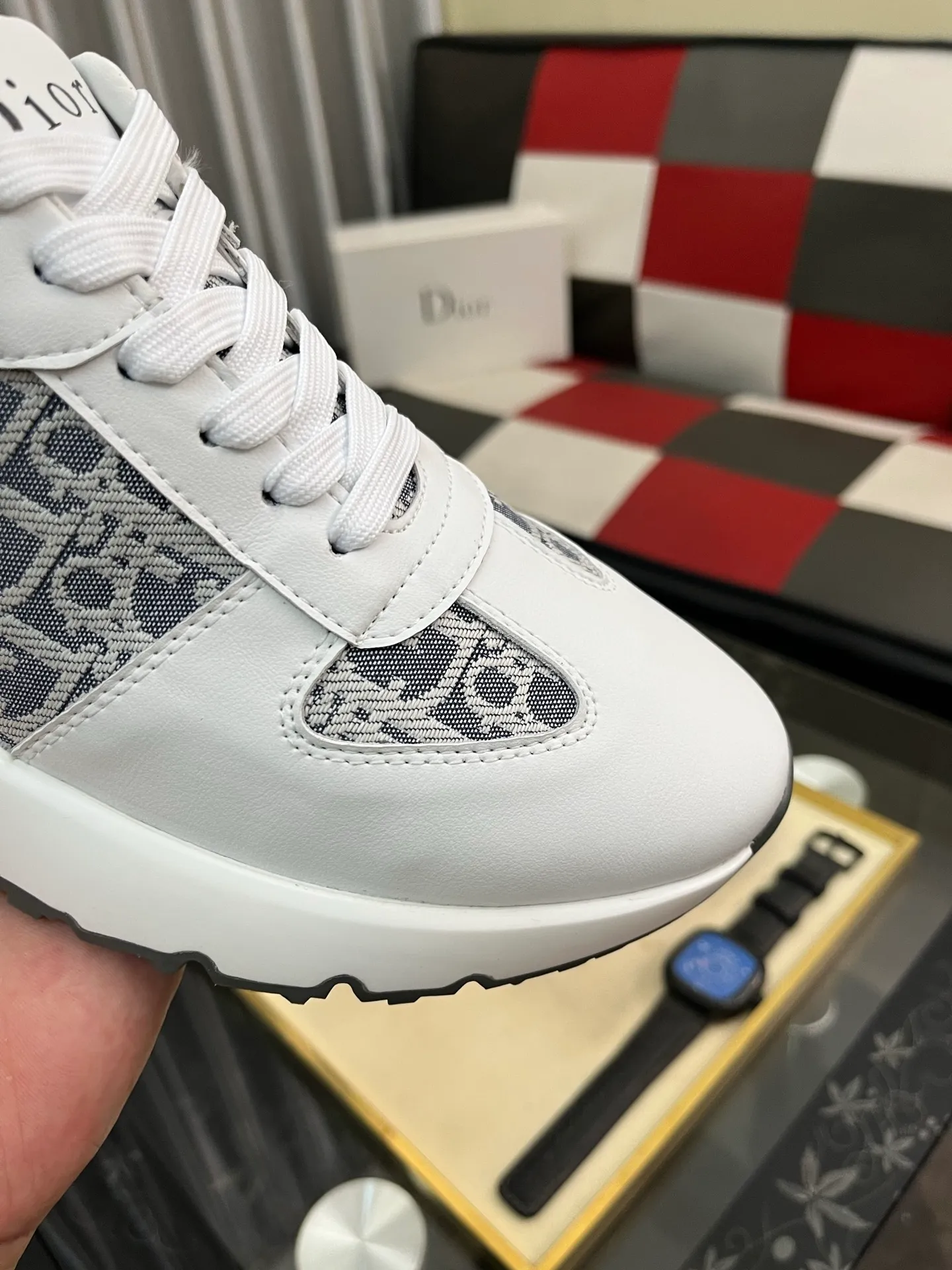 Men's Men's Shoes 💰458⌚️⌚️Dior [Dior] men's casual and trendy shoes are on the market! Strong British fashion style, the upper is made of nubuck leather with printed fabrics, comfortable pigskin lining, and original molded outsole. Designed by European and American masters, the perfect shape creates high quality, super versatile and very comfortable. High-end without losing taste, fashionable and novel! Code number: 38～443️⃣Colors available